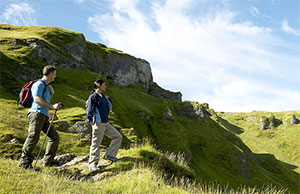 walking-in-the-peak-district